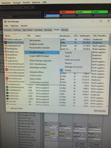 Windows 10 task Programme niedrige Priorität?
