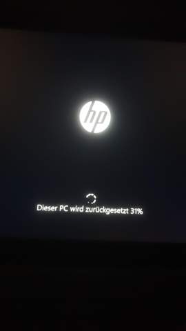 Windows 10 hängt bei 31%?