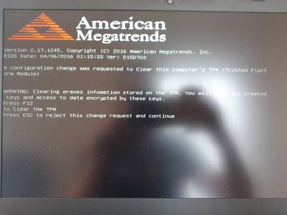 Nach reset der Bildschirm vor dem BIOS was drücken?