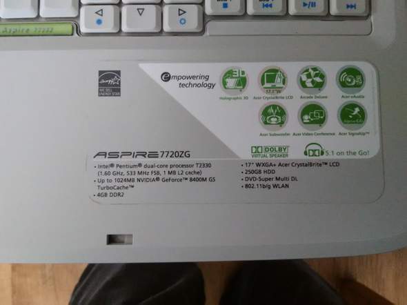Kann man diesen Laptop auf Windows 10 updaten, weil der ist sehr langsam?