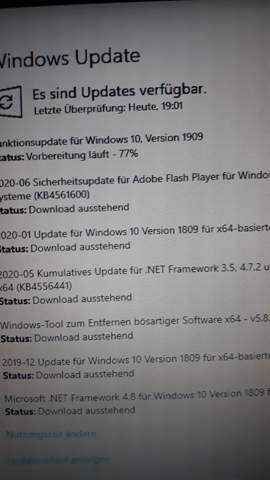 kann mir jemand helfen kann ich das obere uptade nicht später machen und den rest schon...