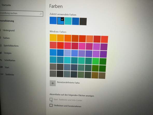 Wie passe ich die Farbe der Taskleiste an?