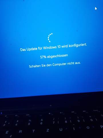 Windowd 10 Update hängt,was tun?