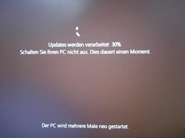 Windows 10 Update bleibt bei 30 % stehen?