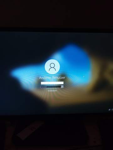 Pc gekauft mit Windows, aber kein Passwort und Nutzernamen für Benutzeraccount auf dem PC...