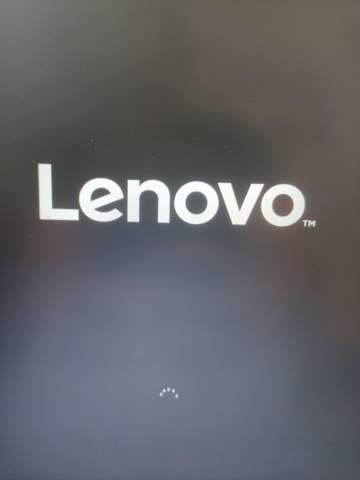 Laptop möchte Windows 10 USB und CD nicht laden?
