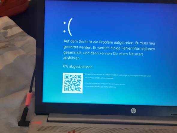 Was bedeutet dieser blaue Bildschirm(Fehlermeldung) bei meinem Windows 10 Notebook?