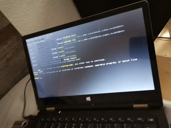 Unformatierter efi laptop formatieren?