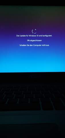 Windows 10 lädt nicht am Computer runter?