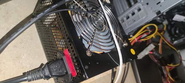 2 Netzteile/1 PC?