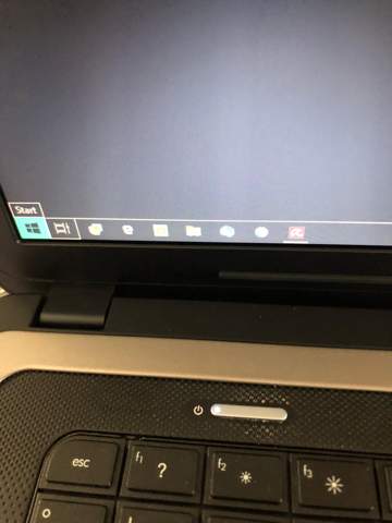 Windows 10 plötzlich Taskleiste schwarz und weiß umrandet?