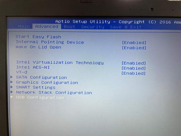 ASUS R540L Windows per USB?