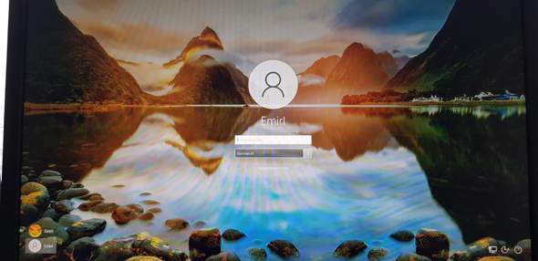 Windows 10 verwirrender Startbildschirm? Hilfe?