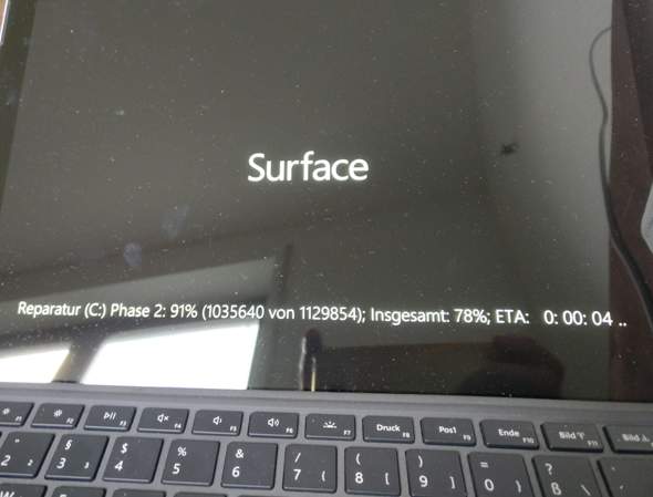 Wieso stürzt Windows 10 ständig auf meinem Surface 4 ab?