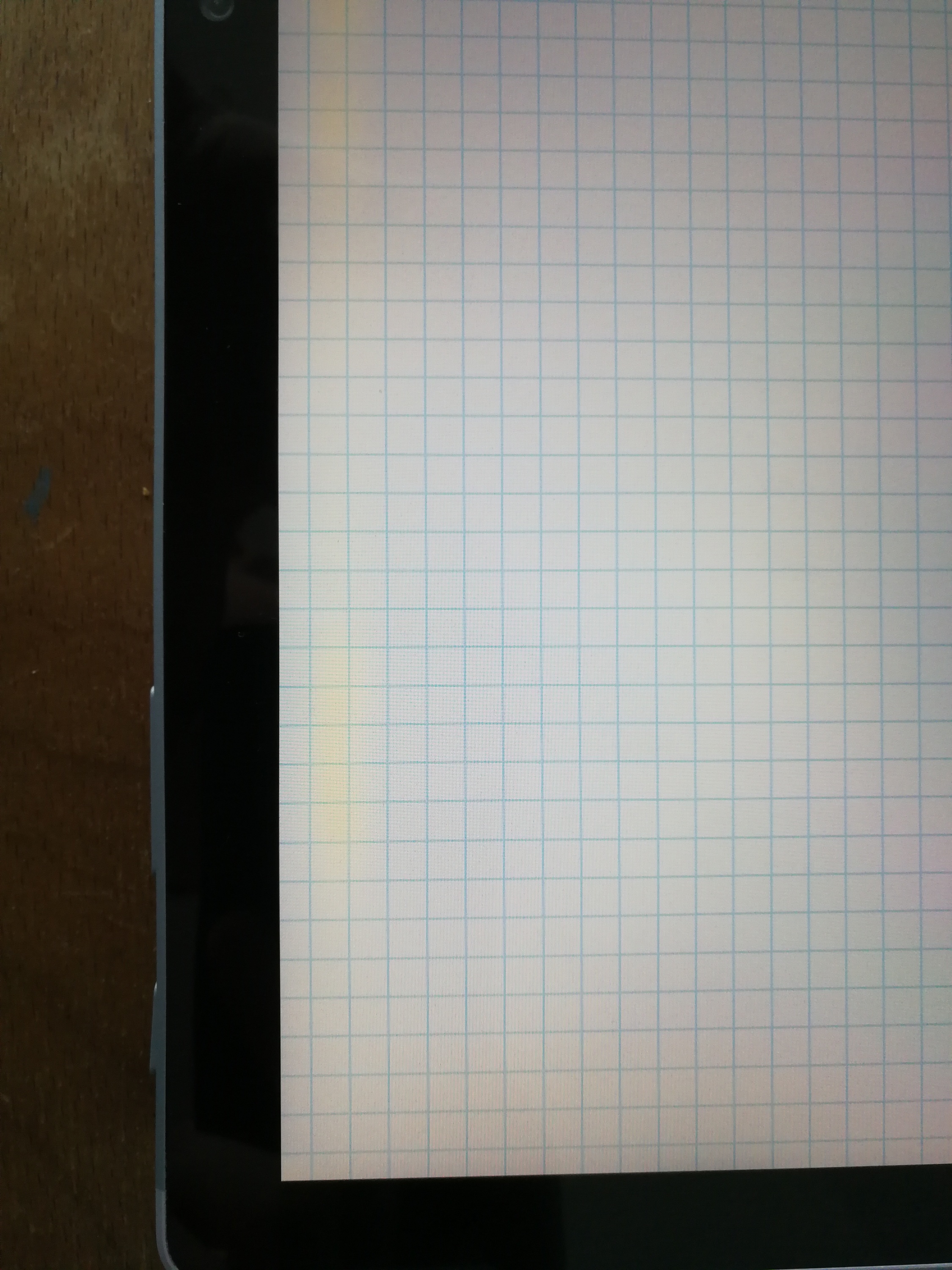 Wärmeentwickung beim Surface Book 2 mit folgenden Verfärbungen am Display