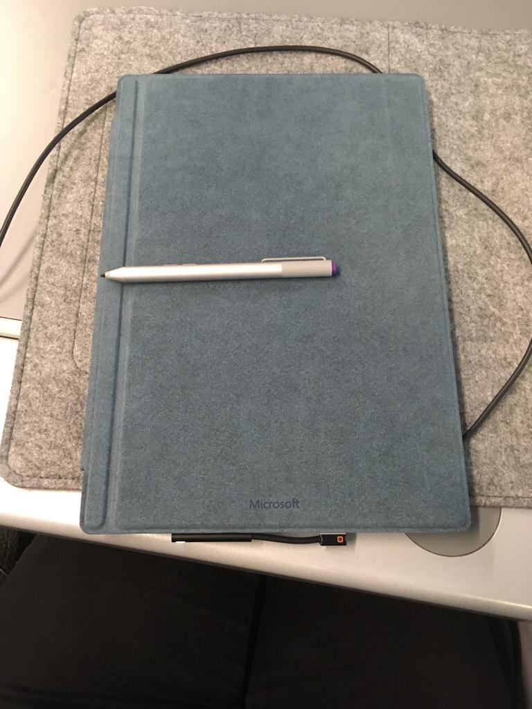 Surface Pro 5 Type Cover Lufteinschluss