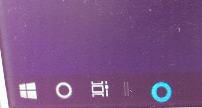 Desktop leer, Taskleiste Sanduhr, Rechtsklick geht, Anmeldebildschirm geht, wlan geht,...