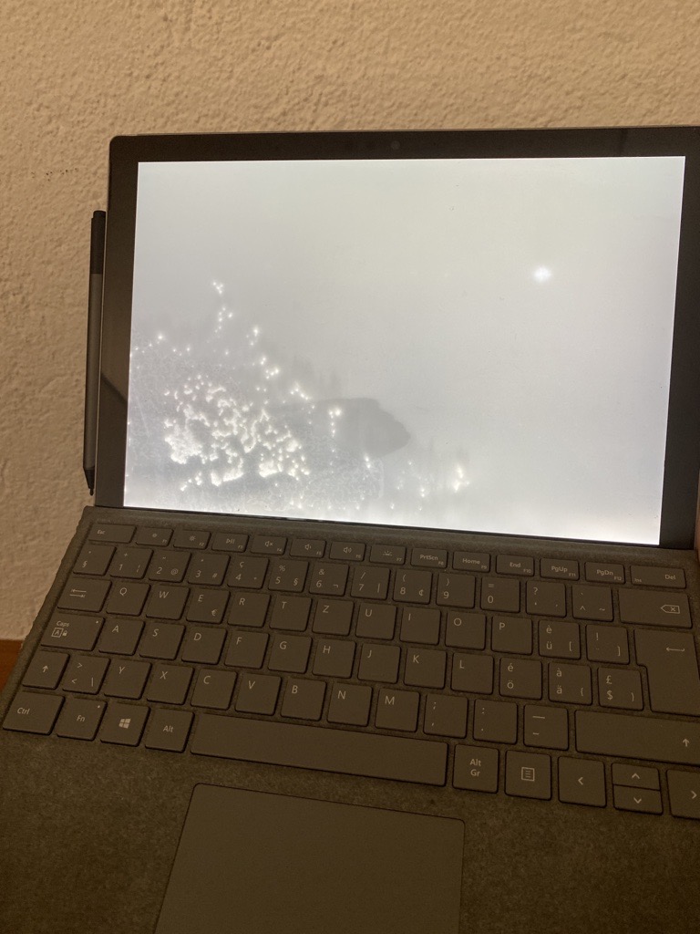 Wasser im Display, wie kann ich mein Surface retten?