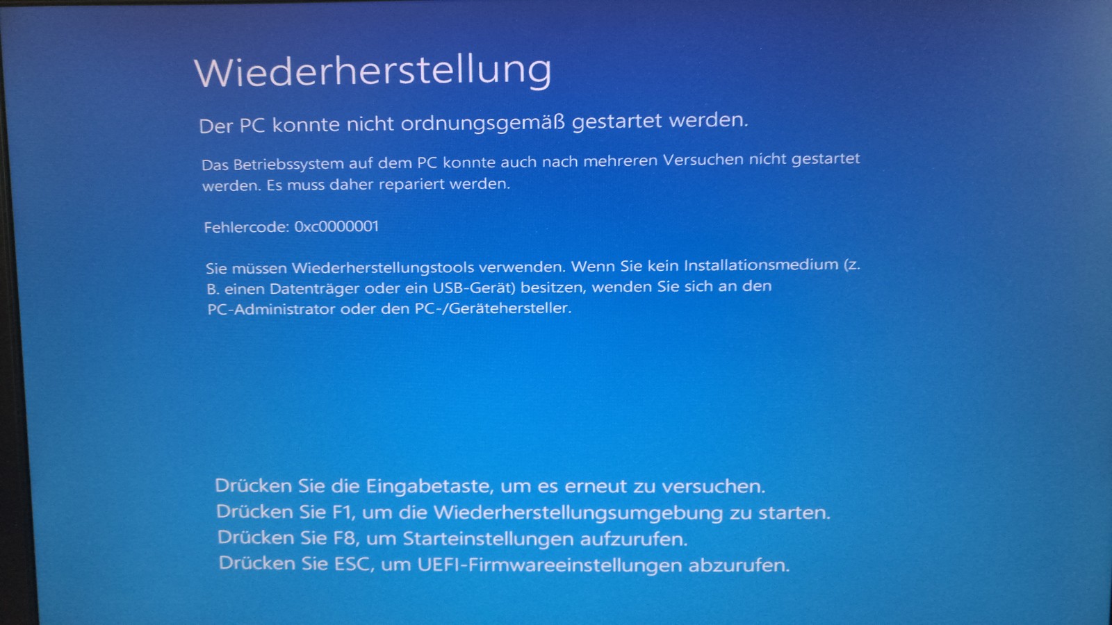 Startprobleme (div. Bluescreens u. Endlosschleife-booten)