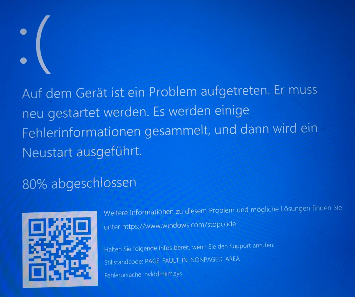 Windows bleibt plötzlich stehe mit blauem Desktop